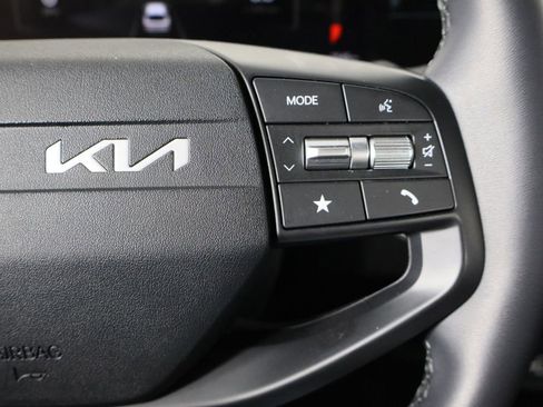 Used 2025 Kia K4 EX image 10