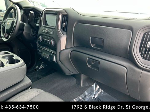 Used 2024 Chevrolet Silverado 2500 Custom w/ Custom Value Package image 23