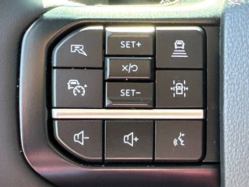 Used 2025 Ford F150 Raptor AWD/4WD image 24