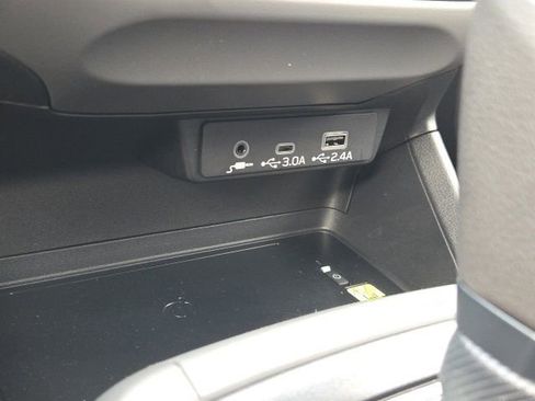 Used 2025 Subaru Crosstrek 2.5i Limited w/ Crosstrek Mirror Package image 18
