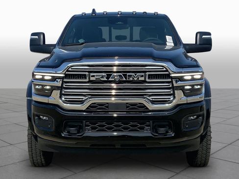 New 2026 RAM 4500 4x4 Crew Cab DRW w/ Laramie Trim Package image 3