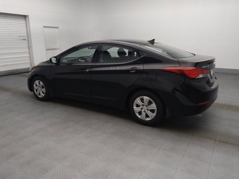 Used 2016 Hyundai Elantra SE FWD image 3