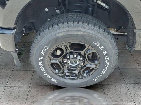 Used 2024 Ford F250 XL w/ STX Appearance Package AWD/4WD image 4