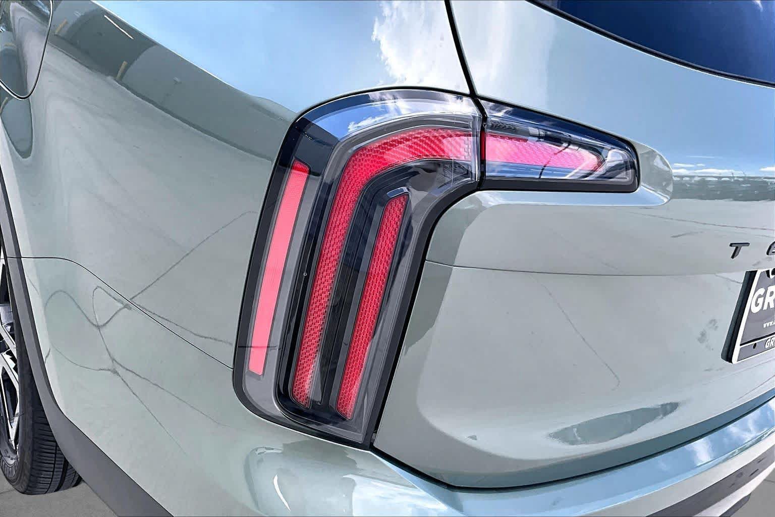 Certified 2025 Kia Telluride SX Prestige X-Line AWD/4WD image 27