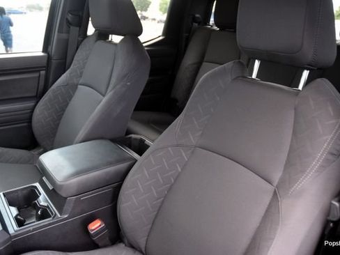 Used 2025 Toyota Tacoma SR RWD image 10
