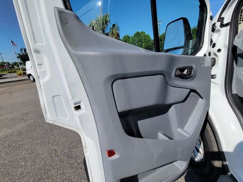 Used 2015 Ford Transit 250 130 Low Roof w/ Exterior Upgrade Package RWD image 20