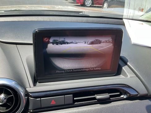 Used 2023 MAZDA MX-5 Miata Grand Touring RWD image 15