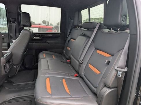 Used 2024 GMC Sierra 2500 AT4 w/ AT4 Premium Plus Package image 26