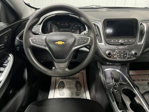 Used 2023 Chevrolet Malibu LT image 4