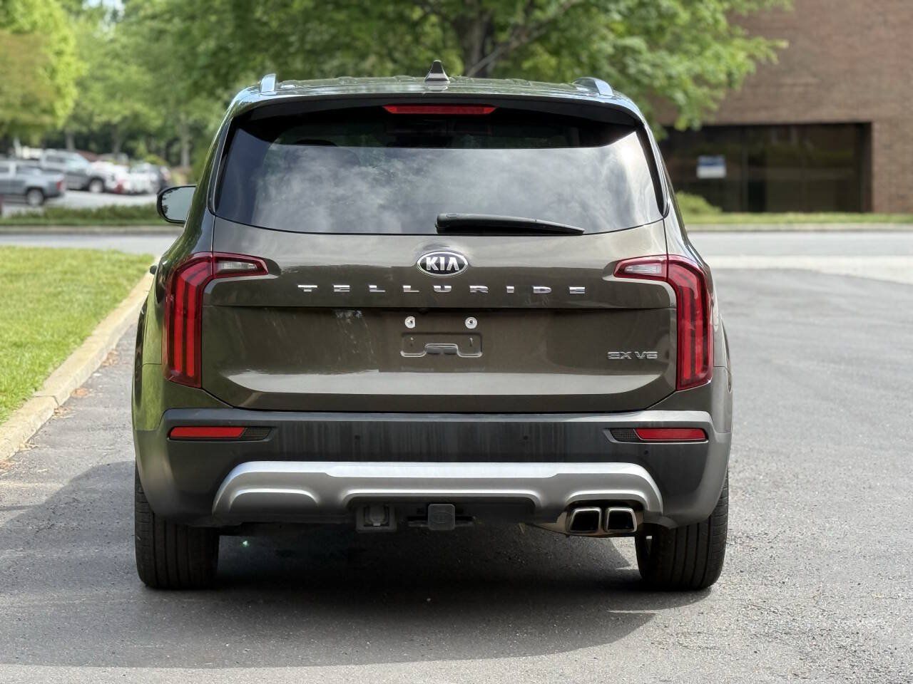 Used 2021 Kia Telluride EX w/ EX Premium Package FWD image 5