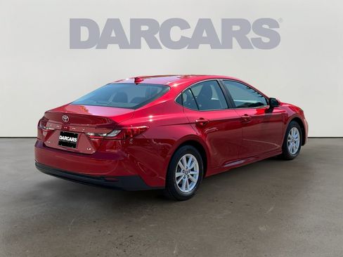 Used 2025 Toyota Camry LE FWD image 7