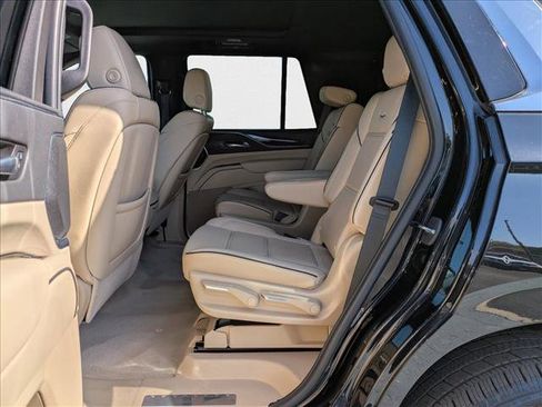 Used 2023 Cadillac Escalade Premium Luxury w/ Performance Package image 15