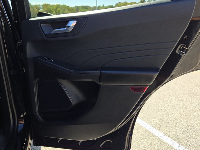 Used 2021 Ford Escape SE w/ SE Sport Appearance Package AWD/4WD image 10
