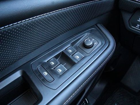 New 2026 Volkswagen Atlas SE image 14