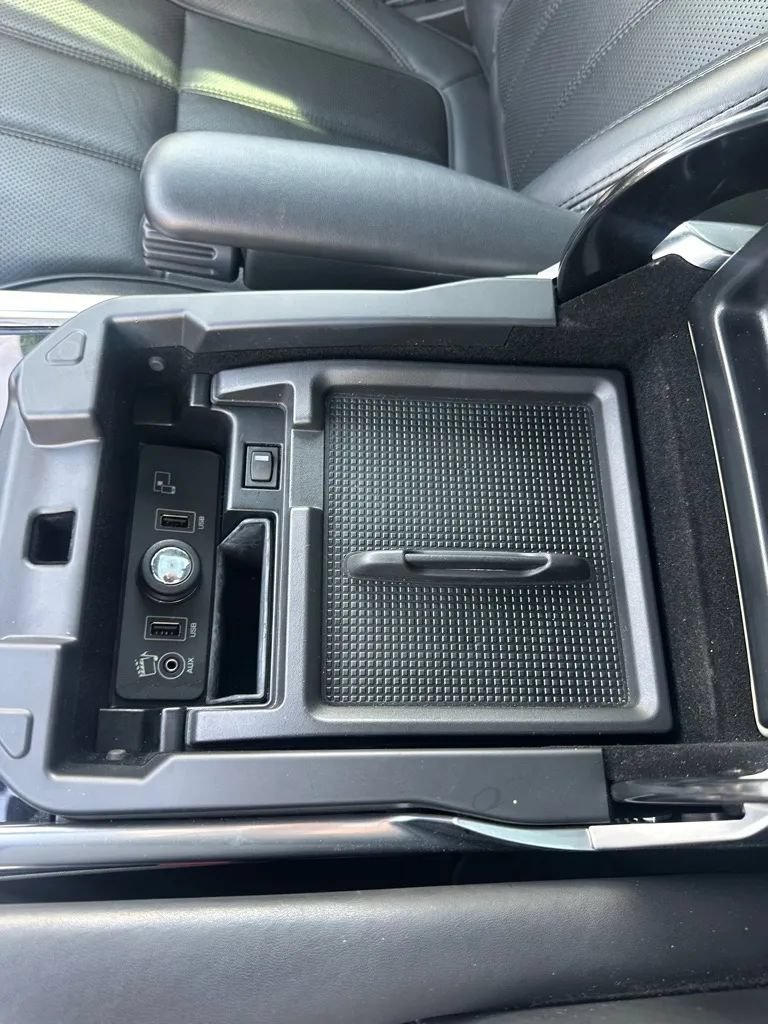 Used 2016 Land Rover Range Rover Sport Supercharged AWD/4WD image 24