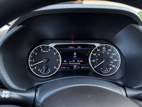 Used 2025 Nissan Sentra SV FWD image 39