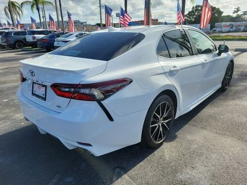 Used 2024 Toyota Camry SE FWD image 7