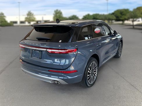 Used 2022 Lincoln Corsair Reserve w/ Sport Package AWD/4WD image 7