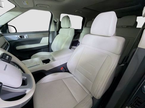 Used 2024 Hyundai Santa Fe Calligraphy FWD image 14