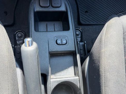 Used 2012 MAZDA MAZDA2 Sport FWD image 21