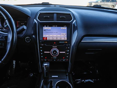 Used 2017 Ford Explorer Sport image 13