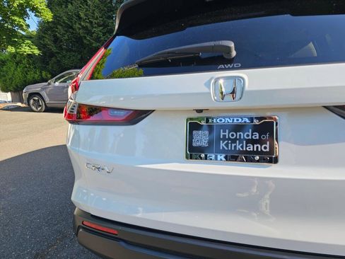 Certified 2025 Honda CR-V LX image 15