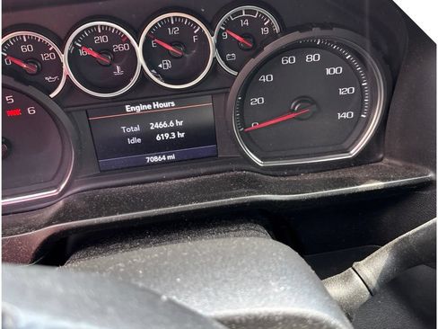 Used 2020 Chevrolet Silverado 1500 RST w/ Texas Edition RWD image 12