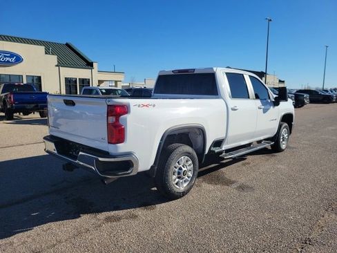 Used 2025 Chevrolet Silverado 2500 LT w/ Convenience Package image 25