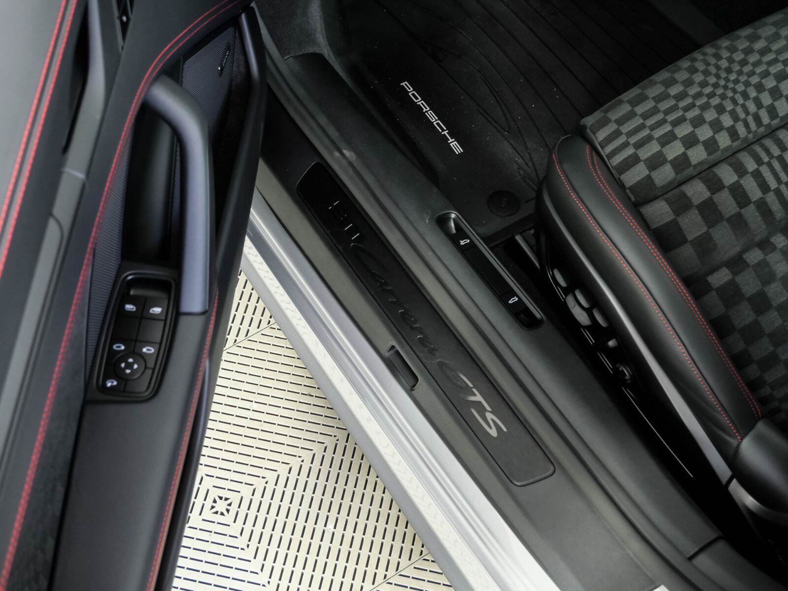 New 2026 Porsche 911 Carrera GTS RWD image 8