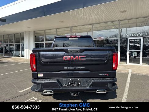 Used 2023 GMC Sierra 1500 AT4 w/ Technology Package image 6