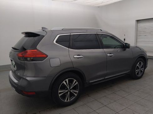 Used 2017 Nissan Rogue SL w/ SL Premium Package FWD image 10
