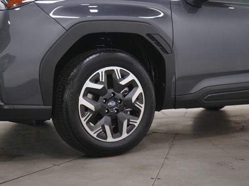 Certified 2025 Subaru Forester Premium image 29