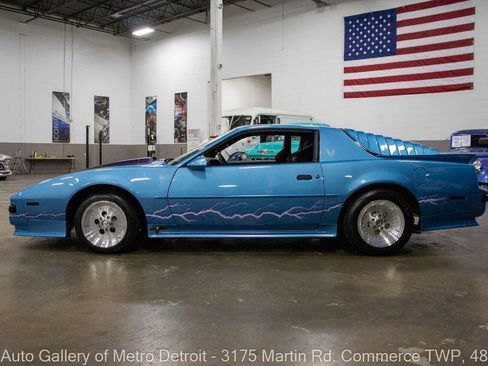 Used 1988 Pontiac Firebird Formula image 3