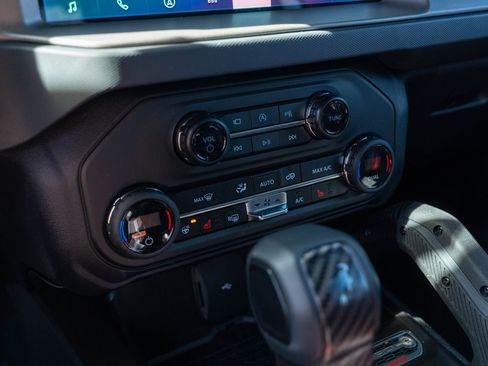 Used 2024 Ford Bronco Raptor w/ Interior Carbon Fiber Pack 6 image 25