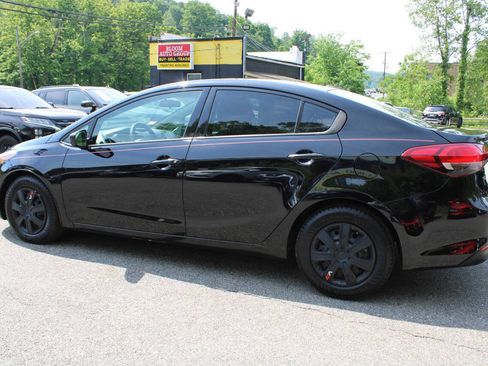 Used 2017 Kia Forte LX FWD image 11