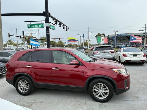 Used 2015 Kia Sorento LX FWD image 4