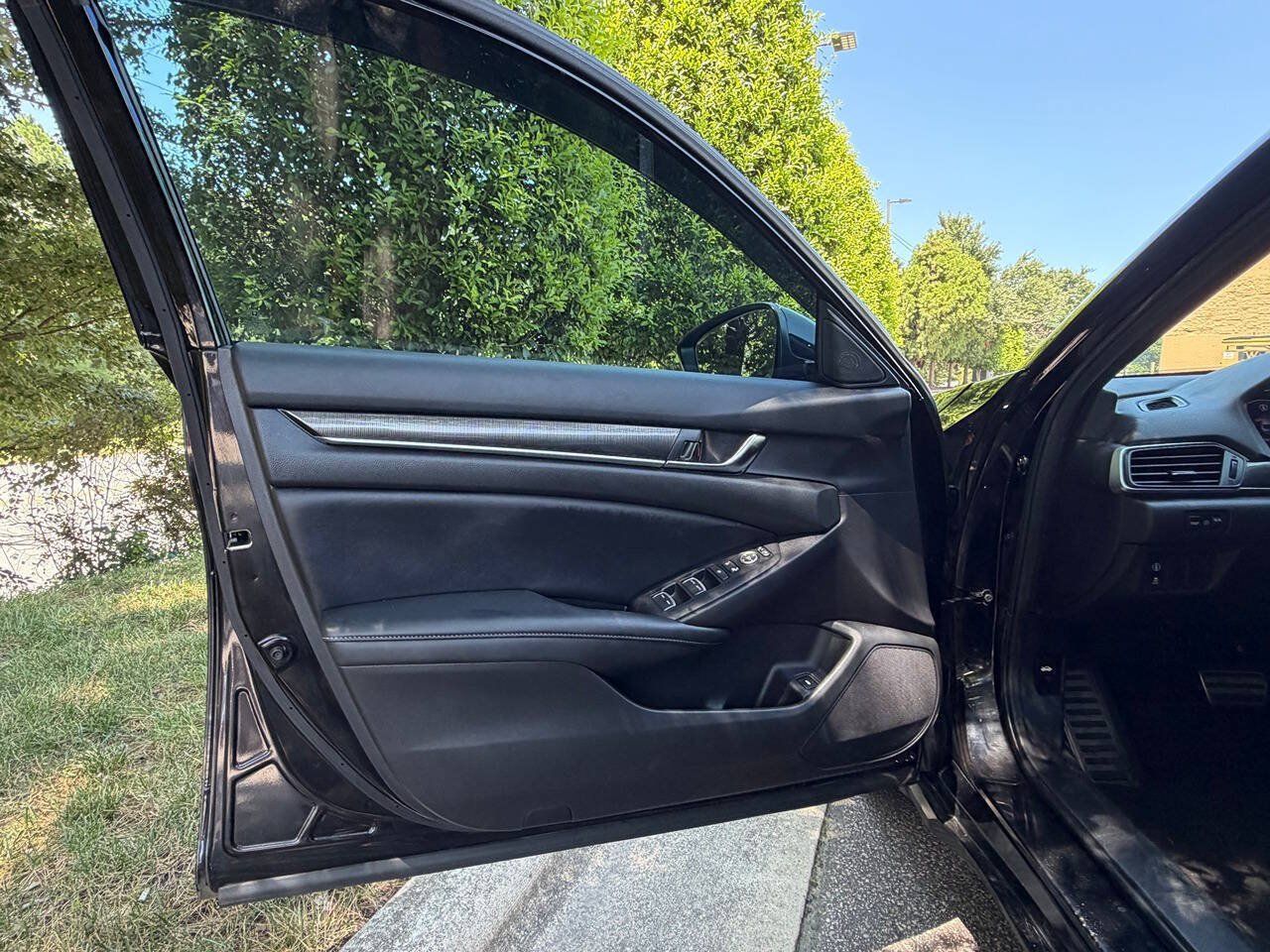 Used 2022 Honda Accord Sport image 23
