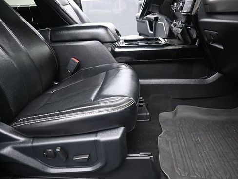 Used 2021 Ford F250 Lariat image 24