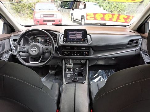Used 2023 Nissan Rogue S AWD/4WD image 23