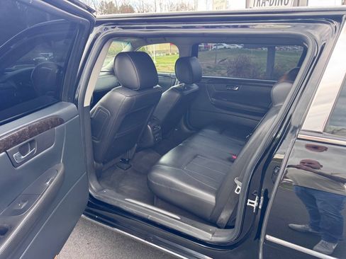 Used 2011 Cadillac DTS Limousine FWD image 10