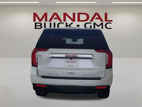 Used 2024 GMC Yukon Denali AWD/4WD image 9