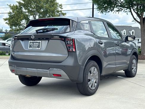 Used 2025 Nissan Kicks S FWD image 8