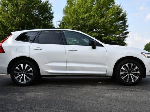 Certified 2024 Volvo XC60 B5 Plus w/ Protection Package Premier AWD/4WD image 8