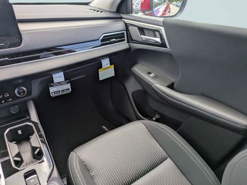 New 2026 Mitsubishi Outlander ES image 17