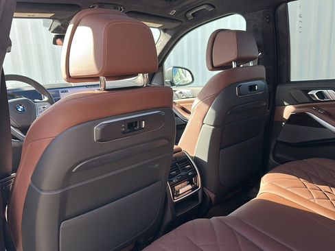 New 2026 BMW X7 xDrive40i w/ Premium Package image 15