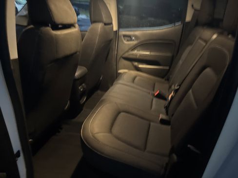 Used 2019 Chevrolet Colorado LT w/ Colorado RST Special Edition image 13