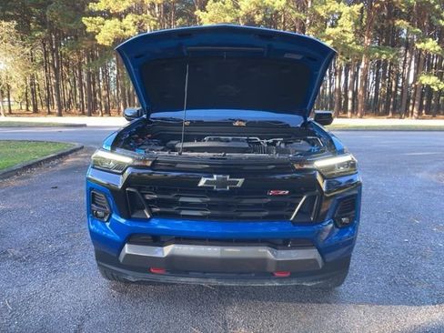 Used 2023 Chevrolet Colorado Z71 w/ Z71 Convenience Package 2 image 19