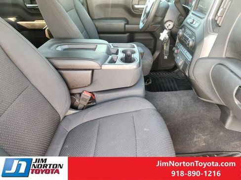Used 2020 Chevrolet Silverado 1500 Custom Trail Boss w/ Custom Convenience Package AWD/4WD image 15