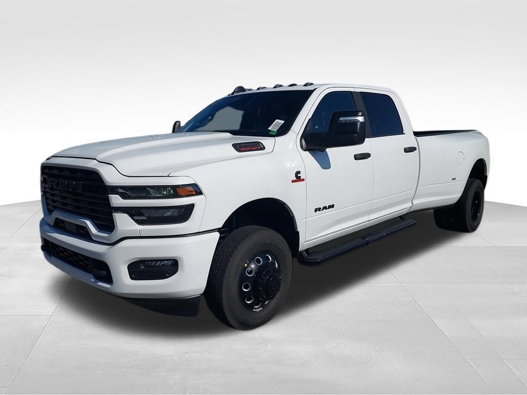 New 2026 RAM 3500 Big Horn AWD/4WD image 4
