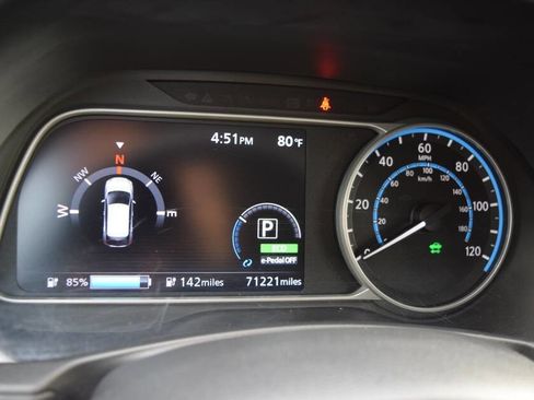 Used 2022 Nissan Leaf SV image 69